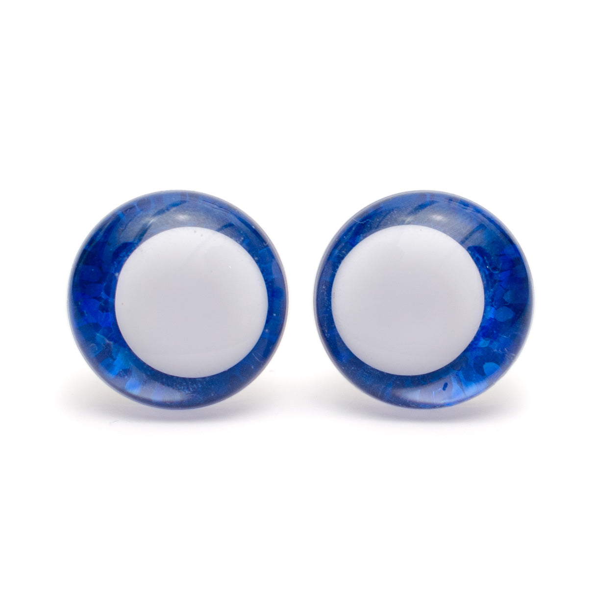 Ei keskikohtaa, turvasilmä, valkoinen pupilli - tummansininen